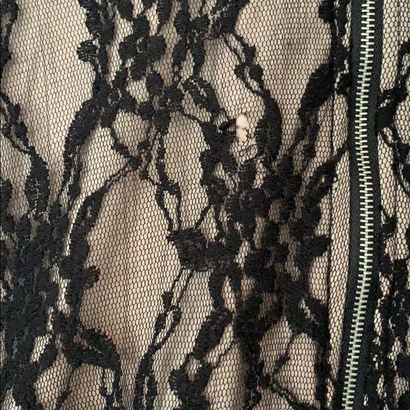 Suzy Shier zip up - Picture 3 of 3